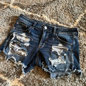 American Eagle, Super Strech Deniem Distressed Shorts Size 8